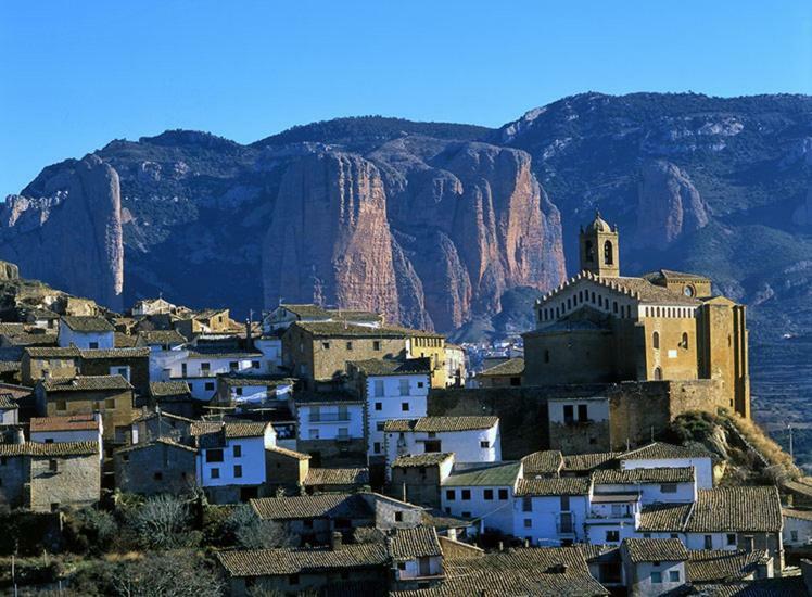 Natura Jordan Murillo de Gállego エクステリア 写真